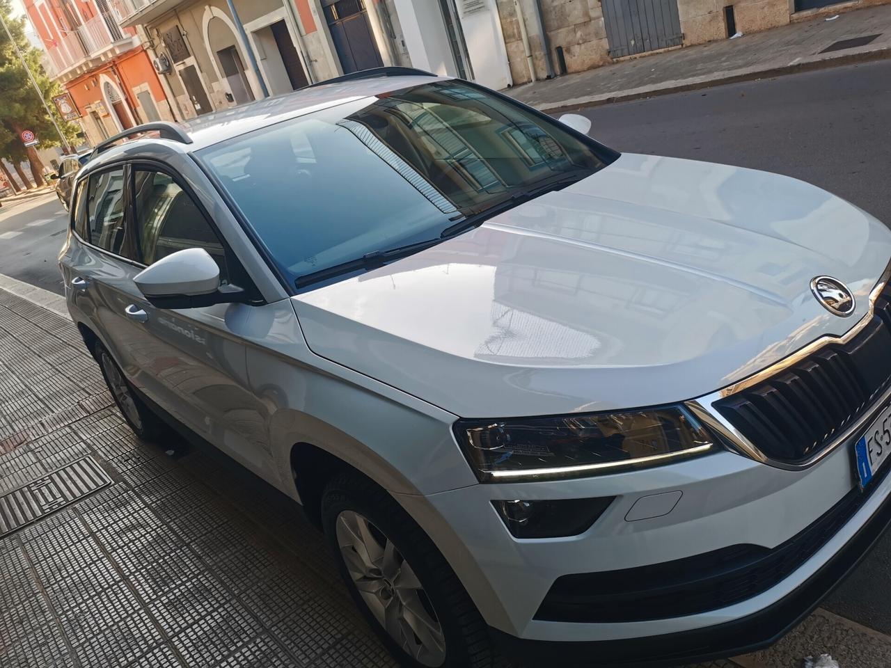 Skoda Karoq 1.6 TDI 115 CV DSG AMBITION FULL