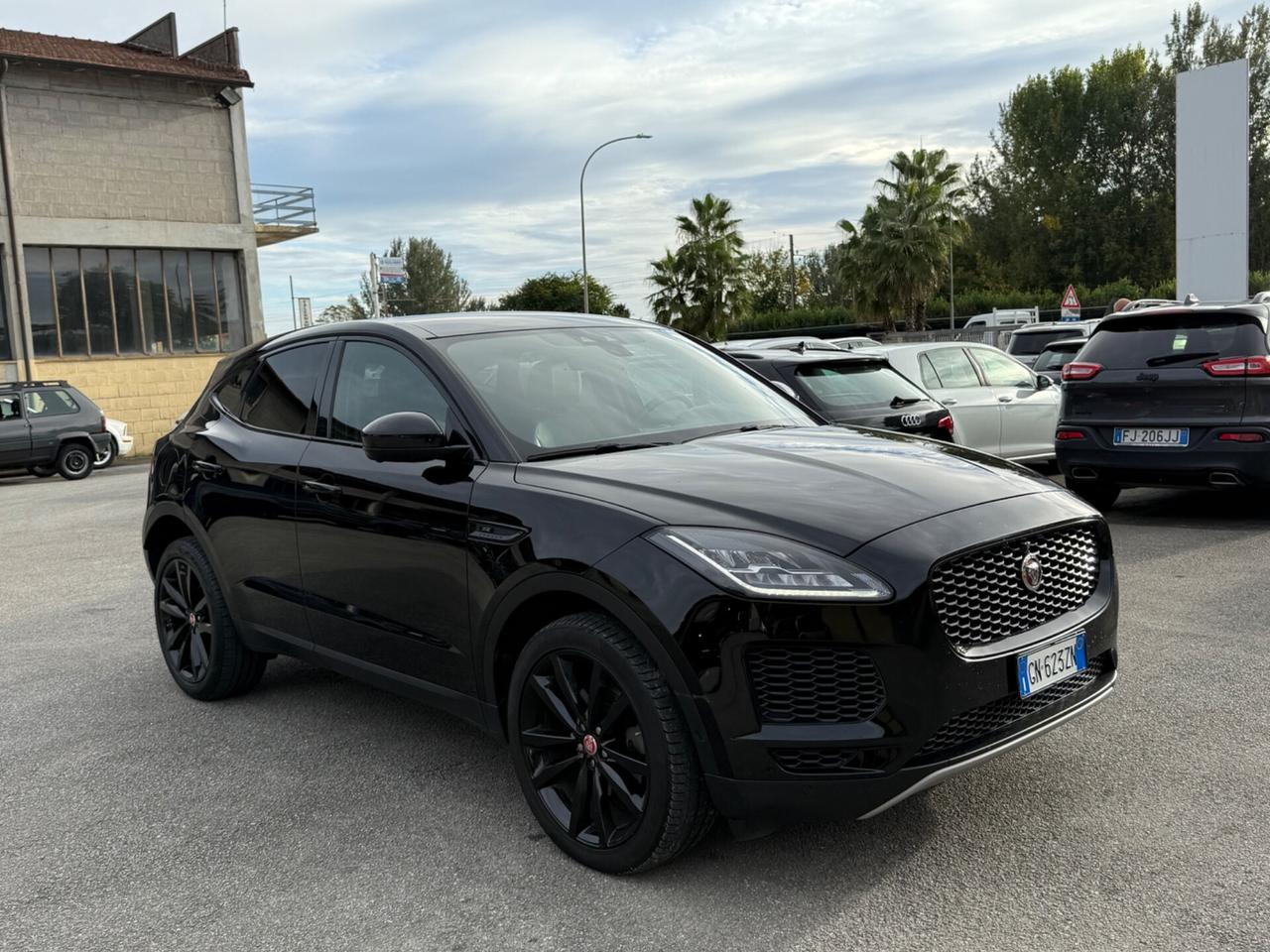 Jaguar E-Pace 2.0D 150 CV AWD aut. R-Dynamic SE