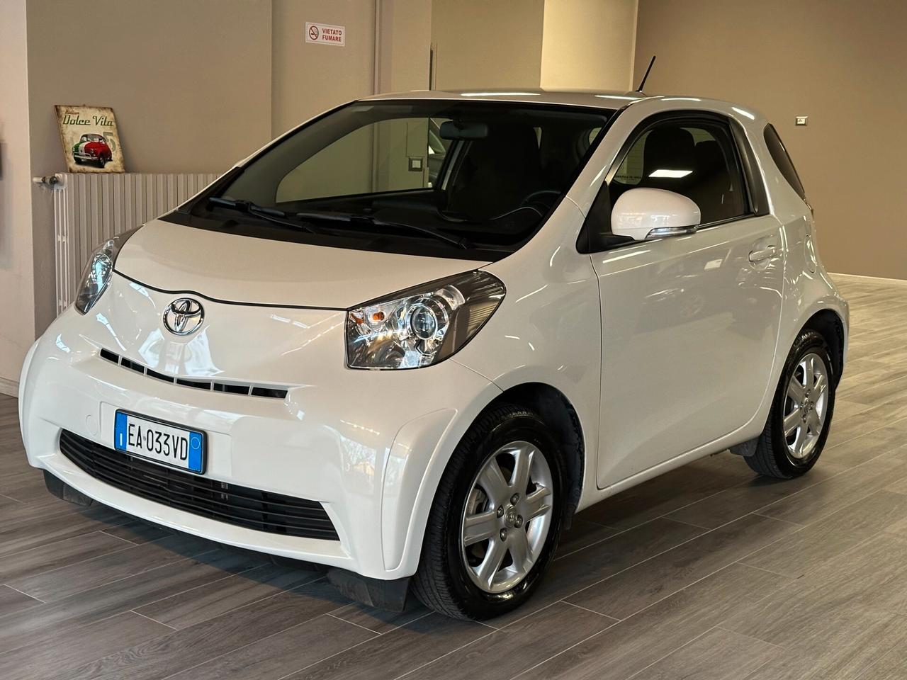 Toyota iQ 1.0 Sol
