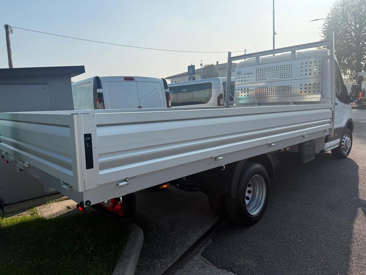 Ford Transit 350 Gemellato con Cassone Fisso.in alluminio nuovo