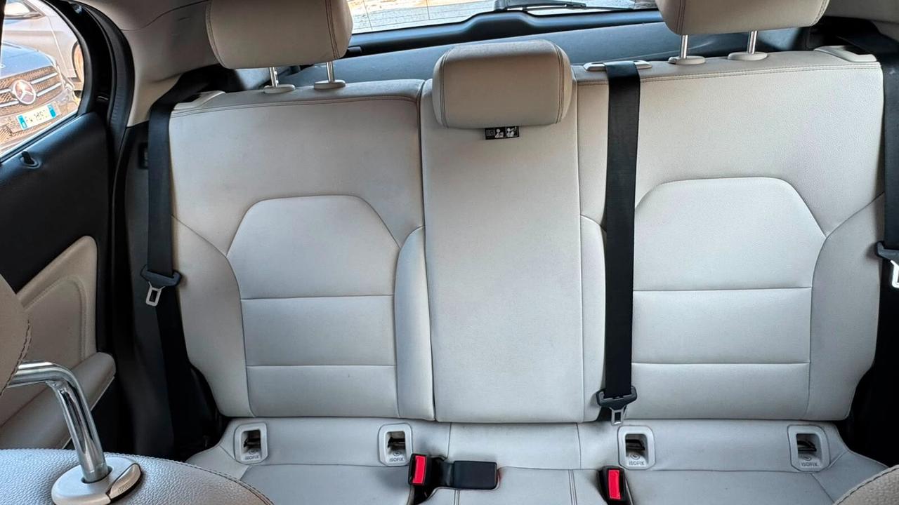 Mercedes-benz GLA 180 Premium