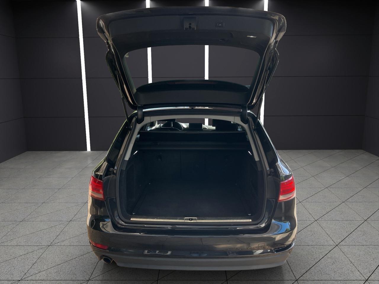 AUDI A4 5ª serie A4 Avant 2.0 TDI 150 CV S tro...