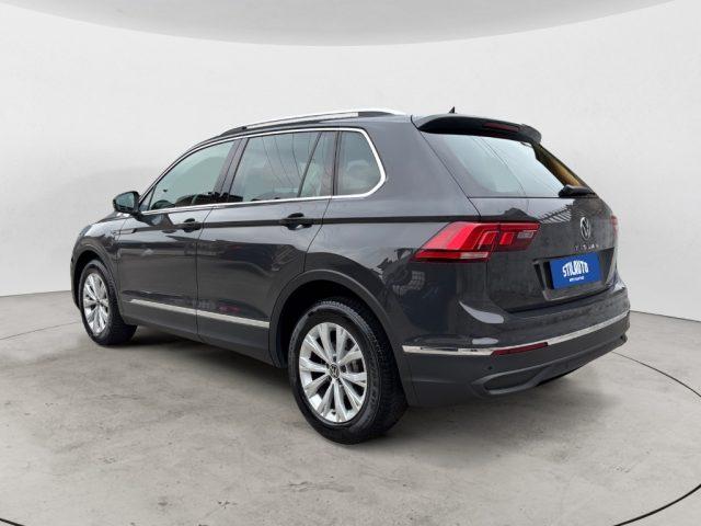 VOLKSWAGEN Tiguan 2.0 TDI 150 CV SCR DSG Life