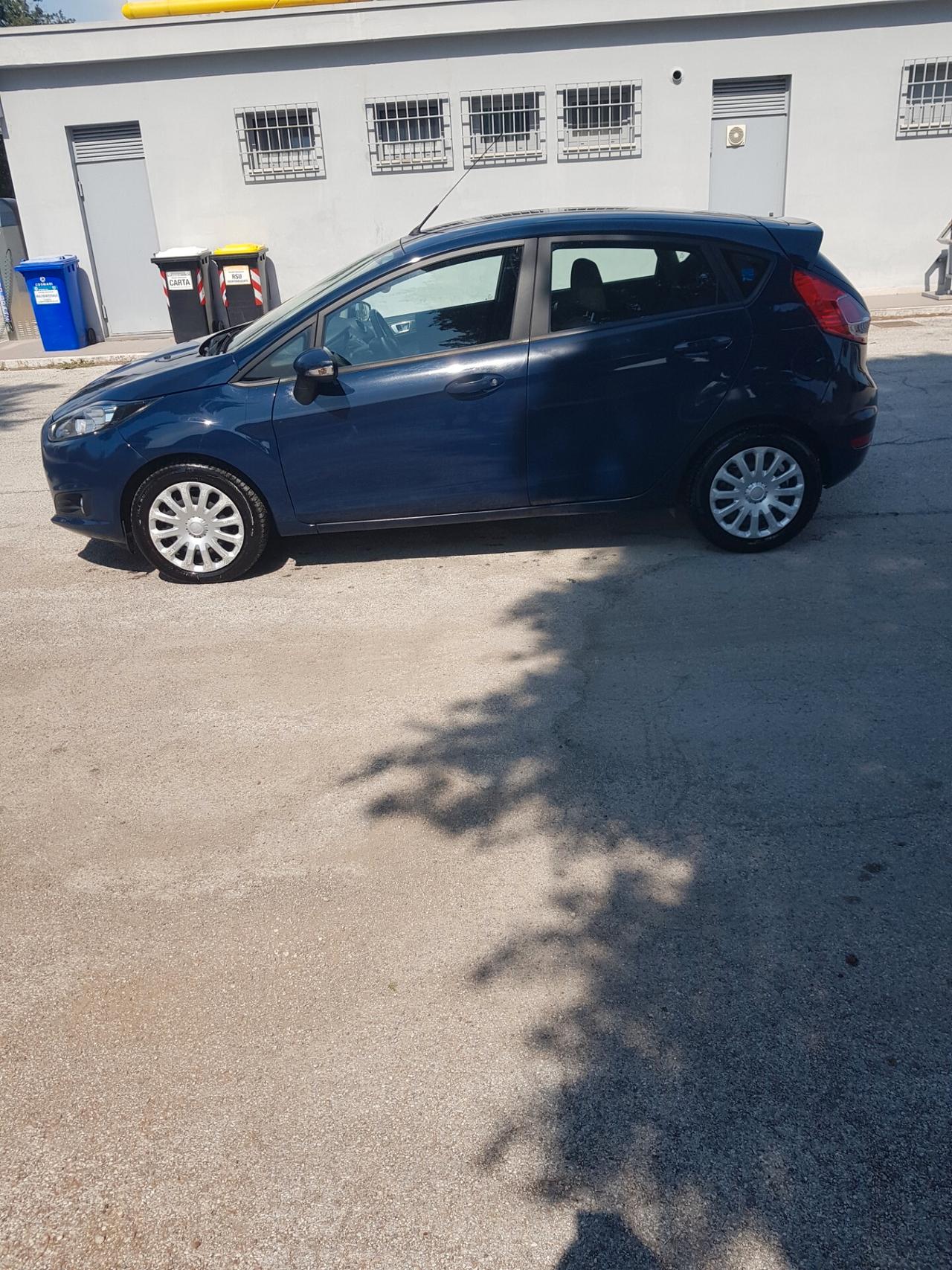 Ford Fiesta 1.5 TDCi 75CV 5 porte Titanium