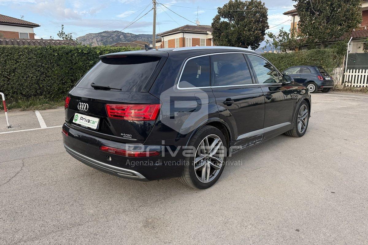 AUDI Q7 e-tron 3.0 TDI quattro tiptronic Business Plus