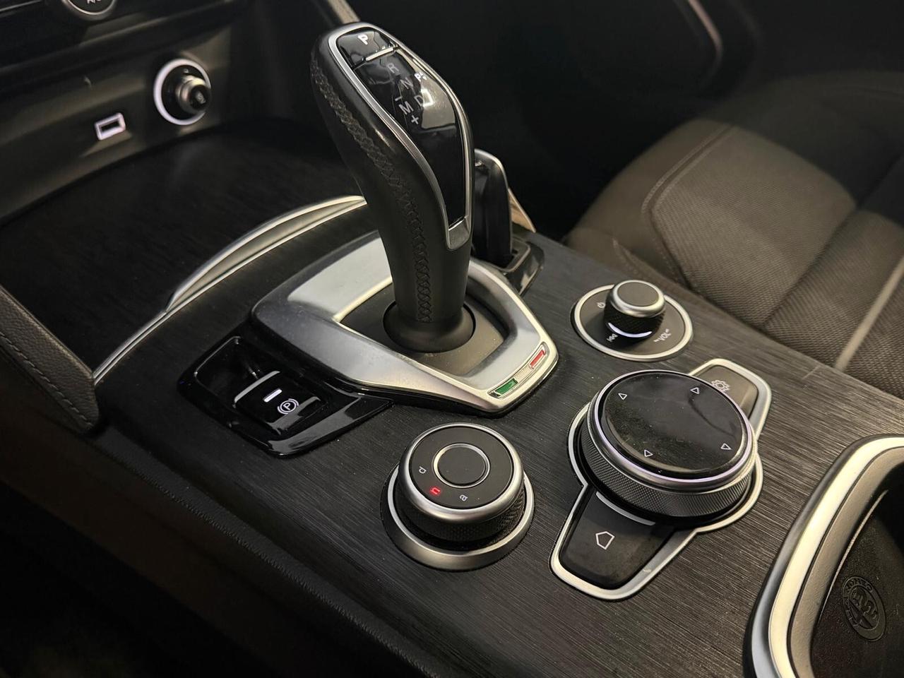 ALFA ROMEO STELVIO 2.2 160CV RWD NAVI CRUISE CAM ANNO 2021