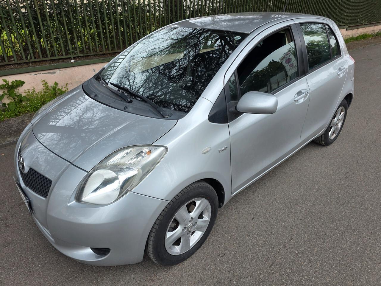 Toyota Yaris 1.4 D-4D 5 porte Sol