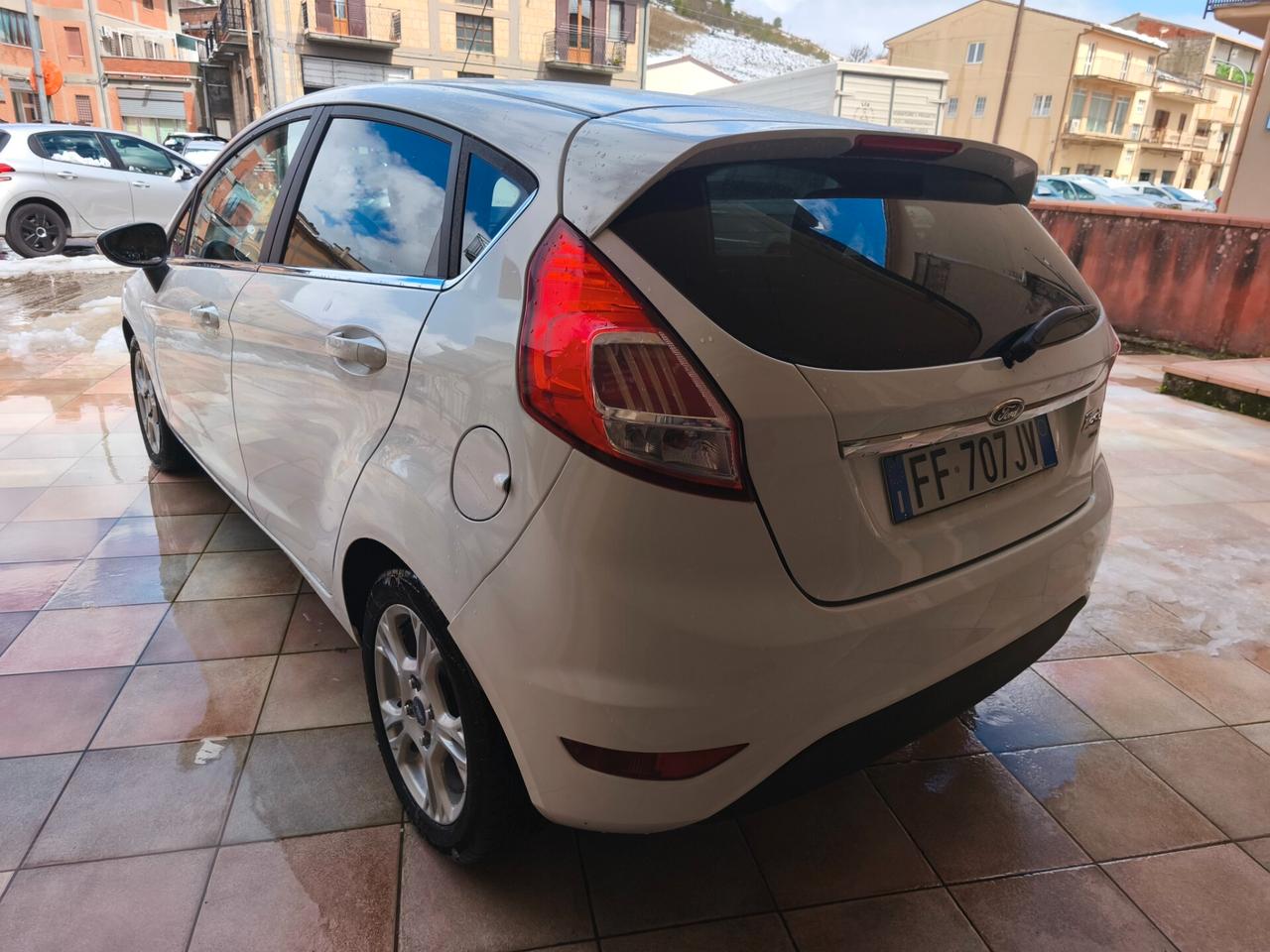 Ford Fiesta 1.5 tdci 75 CV 5 porte