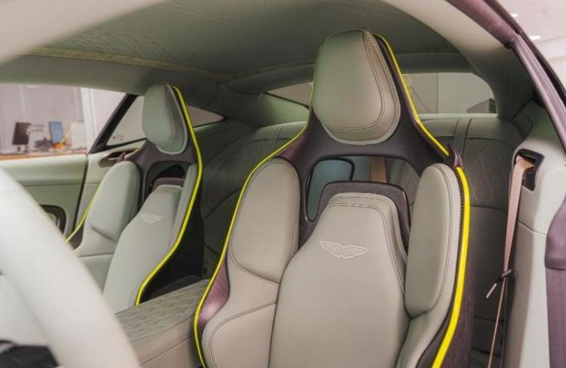 Aston Martin DB12 Aston Martin DB12 *IVA ESPOSTA*