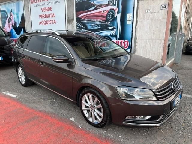 Volkswagen Passat Var. 2.0 TDI Highline 4 Motion .