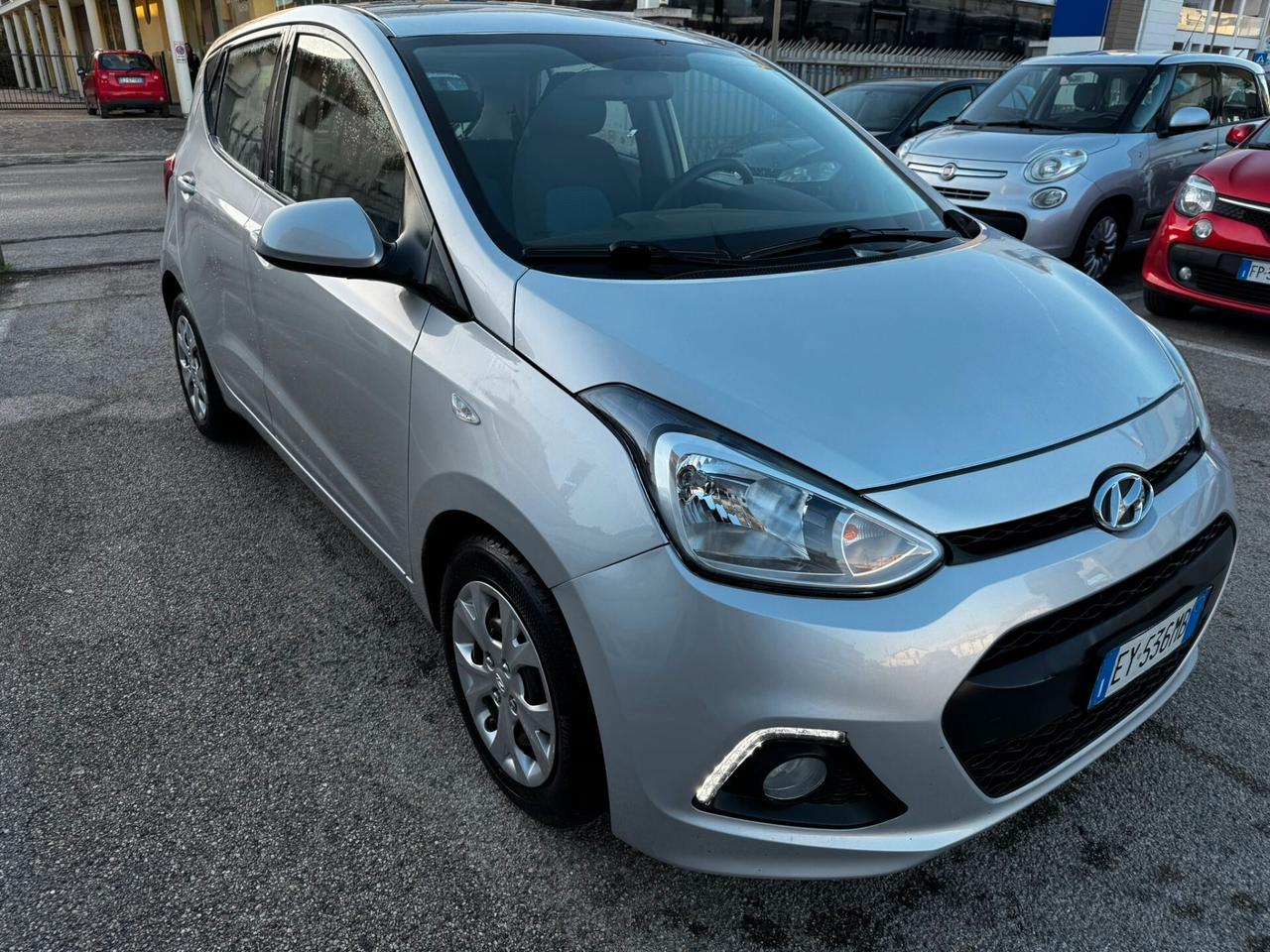 HYUNDAI i10 1,0 GPL 70 CV LOGIN 5P