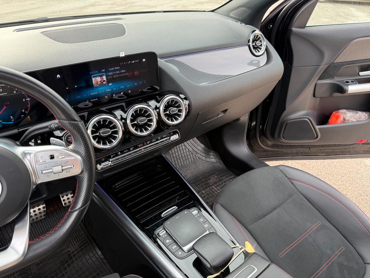 Mercedes-benz GLA 200 d Premium AMG *UNIPRO*