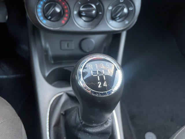 OPEL Corsa 1.4 BENZ GPL 90CV 5 porte ADATTA NEOPATENTATI