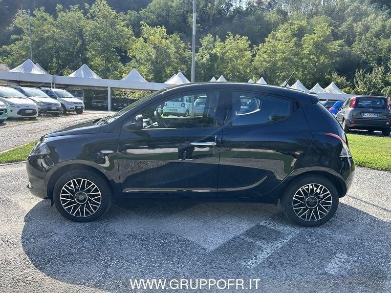 Lancia Ypsilon Ypsilon 1.0 FireFly 5 porte S&S Hybrid Platino