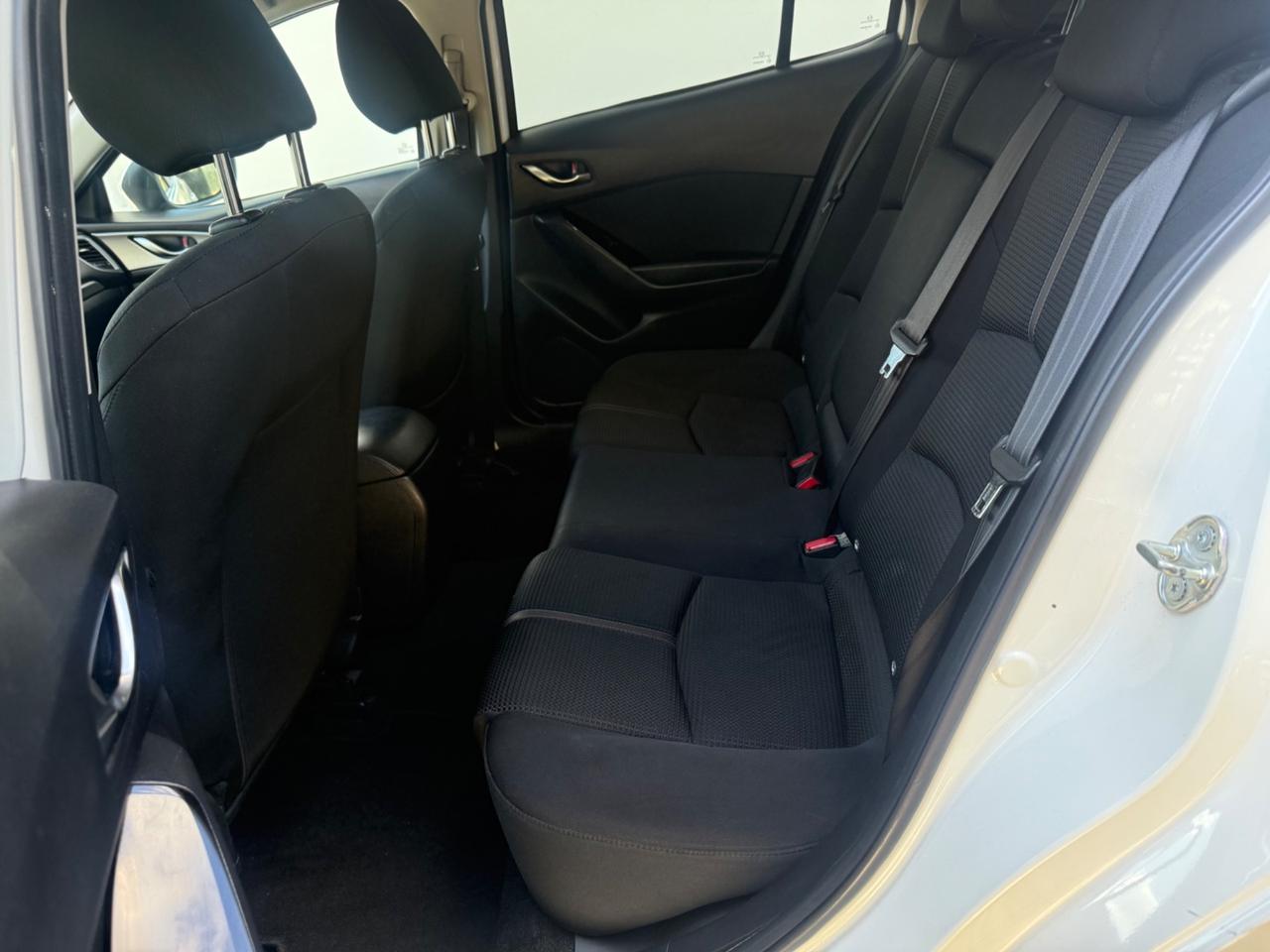 Mazda 3 1.5 Skyactiv-Diesel Euro 6B 11/2017 FULL