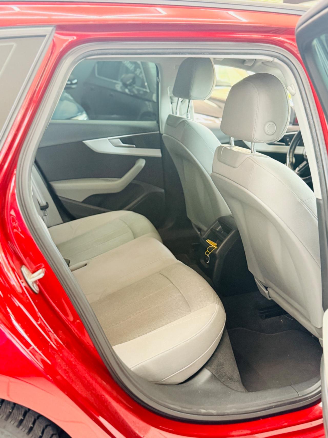 Audi A4 2.0 TDI 150 CV ultra S tronic Business Sport
