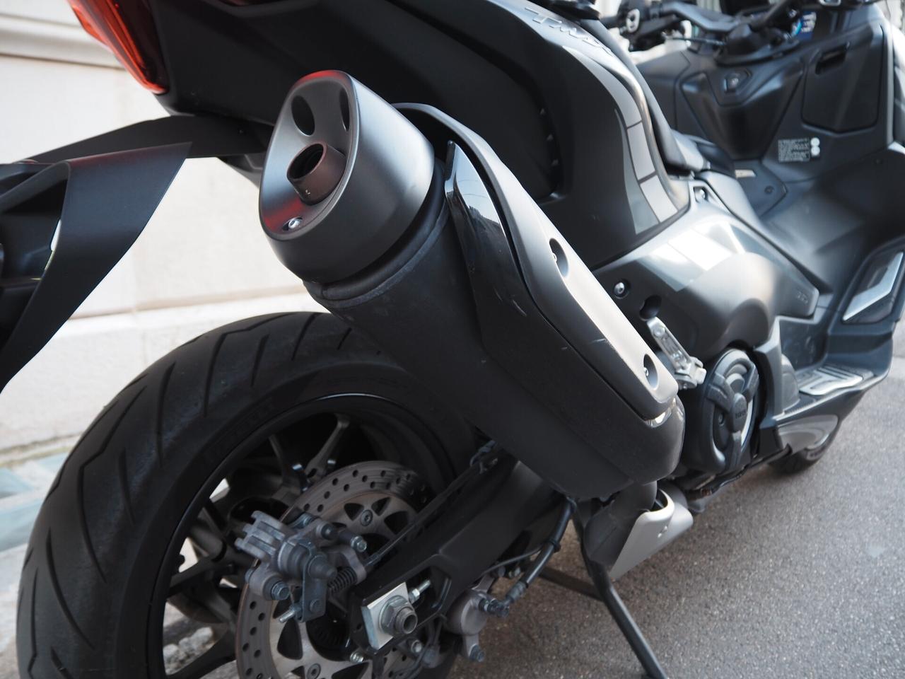Yamaha TMAX 560