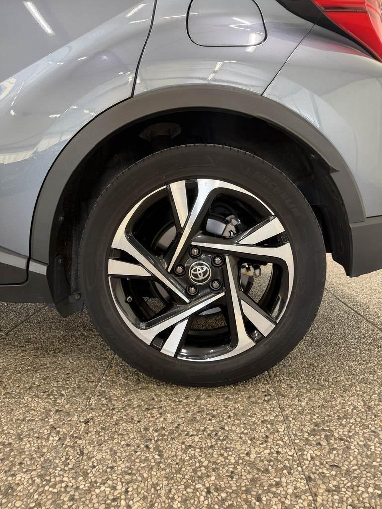 Toyota C-HR 1.8 Hybrid Trend E-CVT