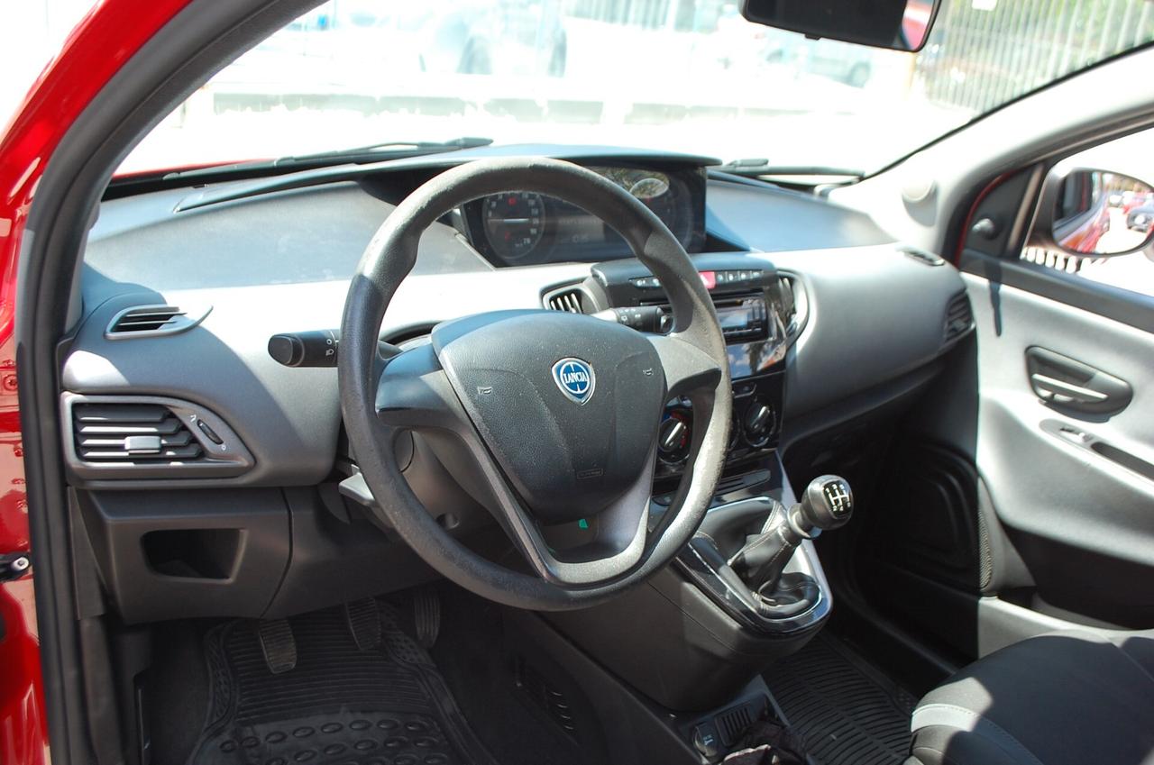 Lancia Ypsilon 1.2 Silver Ecochic Gpl 69CV Uff Italy USB Clima