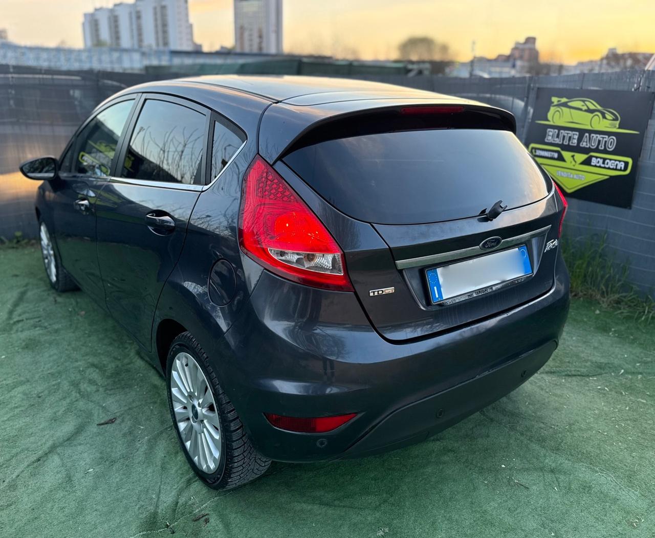 Ford FIESTA 1.4 TDCI TITANIUM UNICOPROPRIETARIO SENSORI FULL