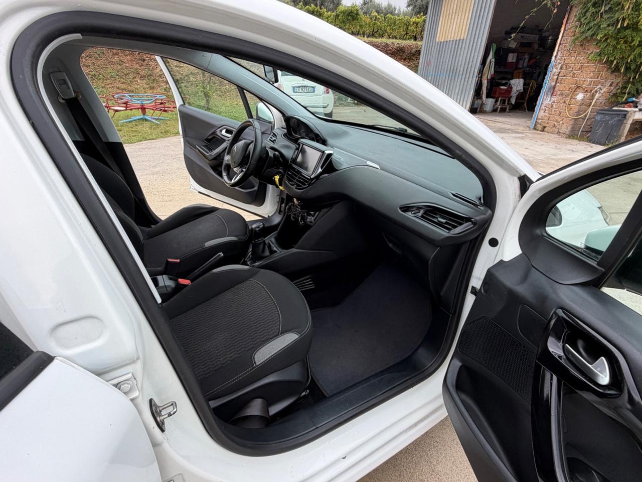 Peugeot 208 BlueHDi 75 5 porte Allure