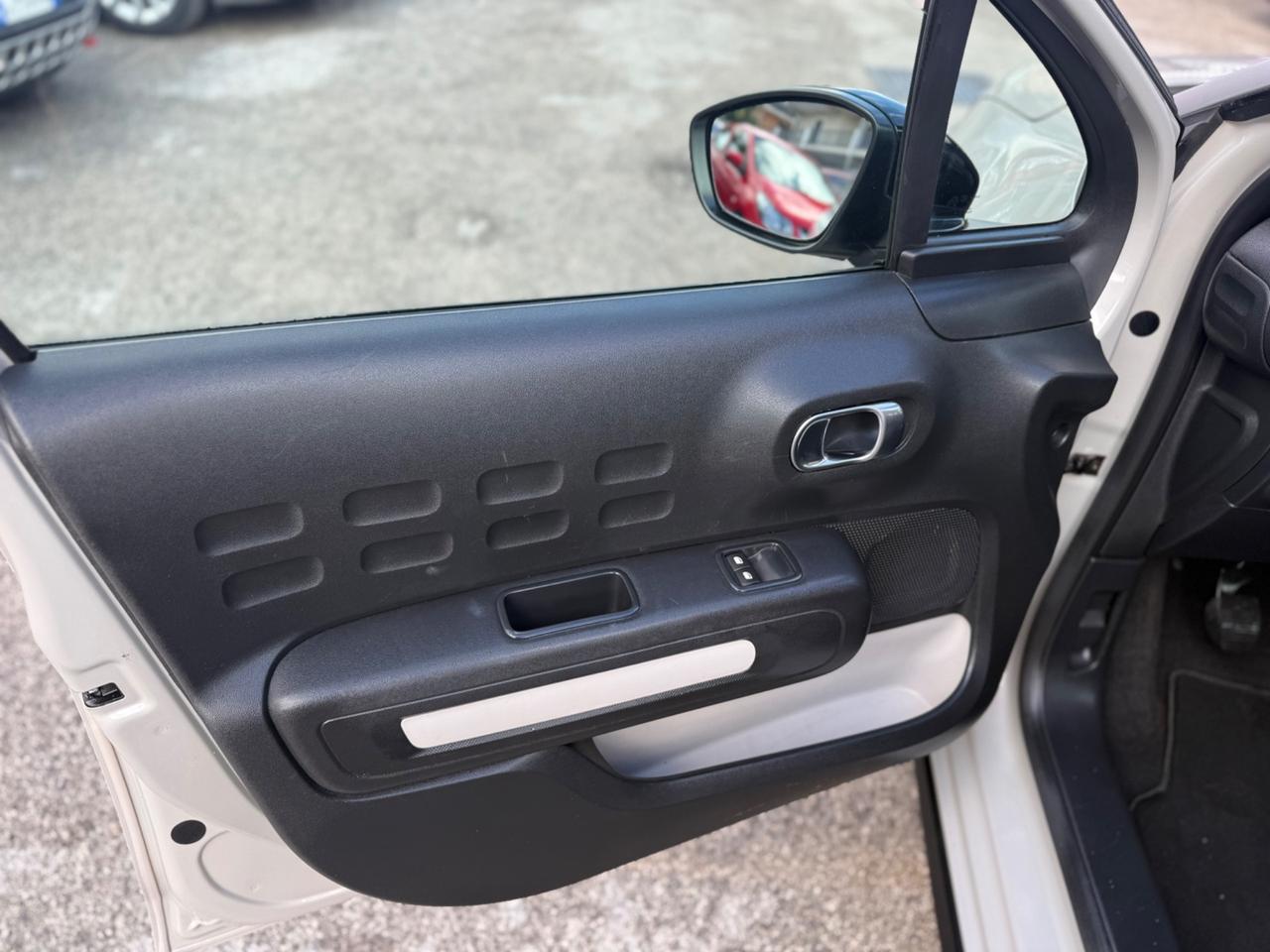 Citroen C3 PureTech 83 S&S Shine Pack 60.000 km