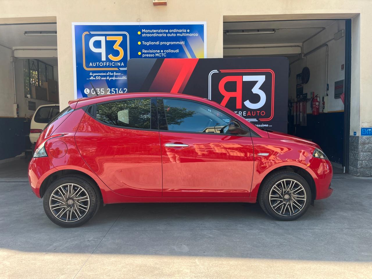LANCIA YPSILON 1.0 HYBRID 70CV GOLD - NESSUN VINCOLO FINANZIARIO - SOLAMENTE 25.00KM - FULL OPTIONAL