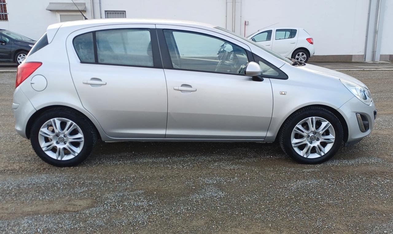 Opel Corsa 1.2 85CV 5 porte GPL-TECH Edition