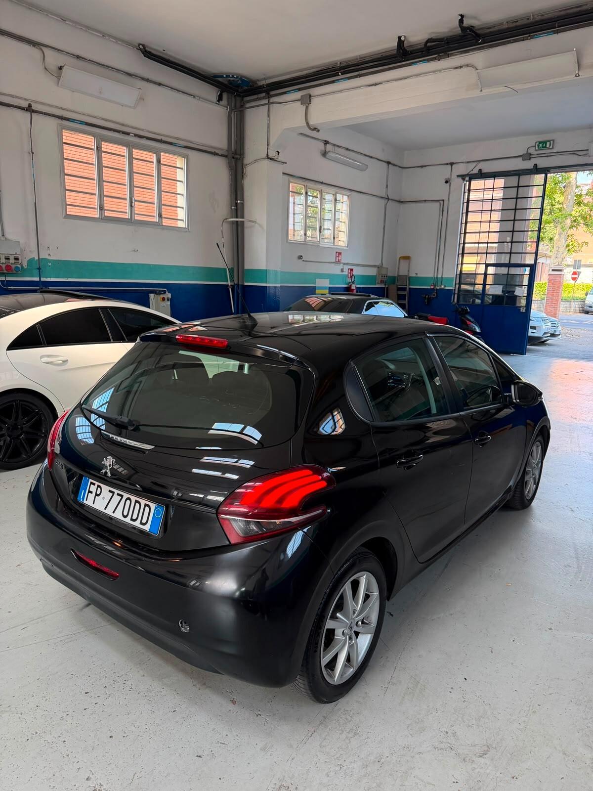 Peugeot 208 BlueHDi 75 5 porte Active