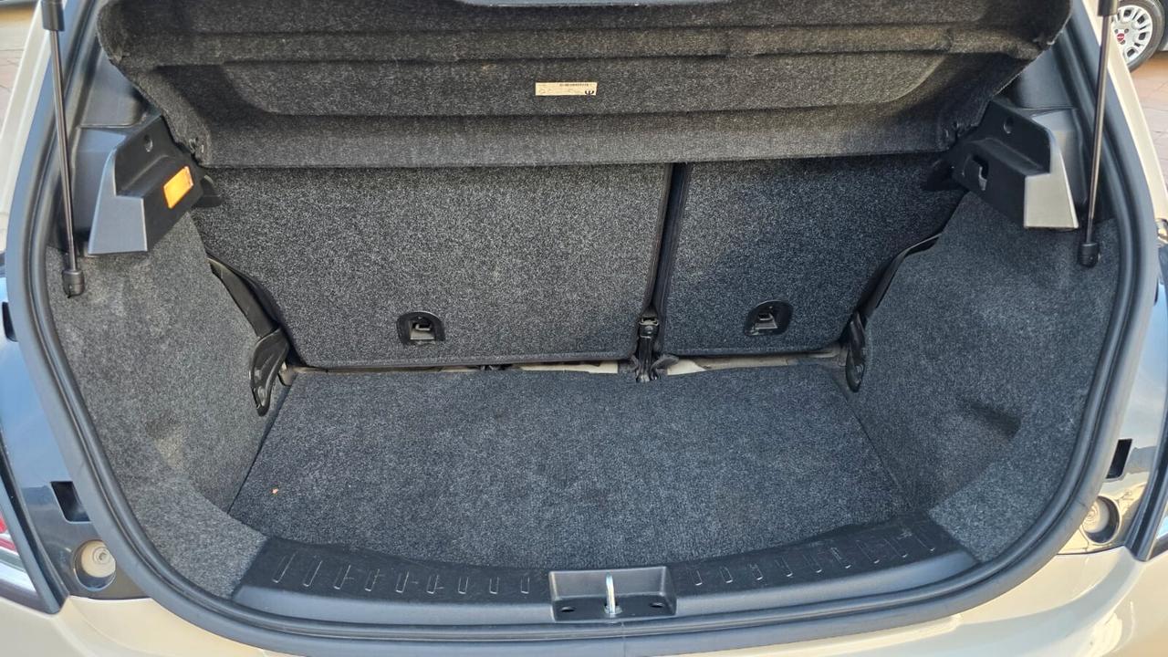 Lancia Ypsilon 1.2 69 CV 5 porte Elle