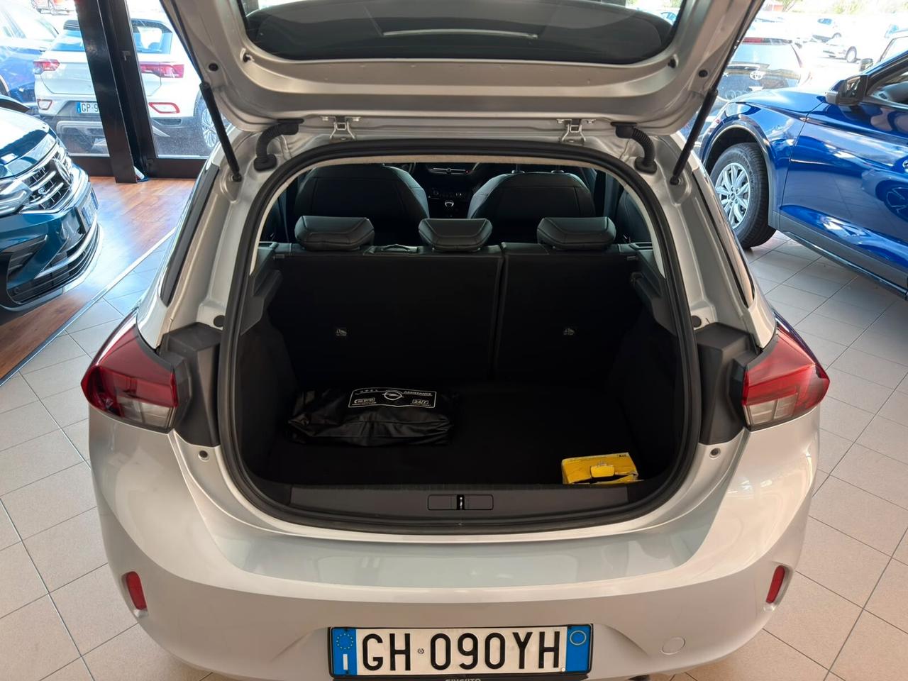 Opel Corsa 1.2cc 100Cv GS Line s Doppio Treno Di Gomme Neopatentati