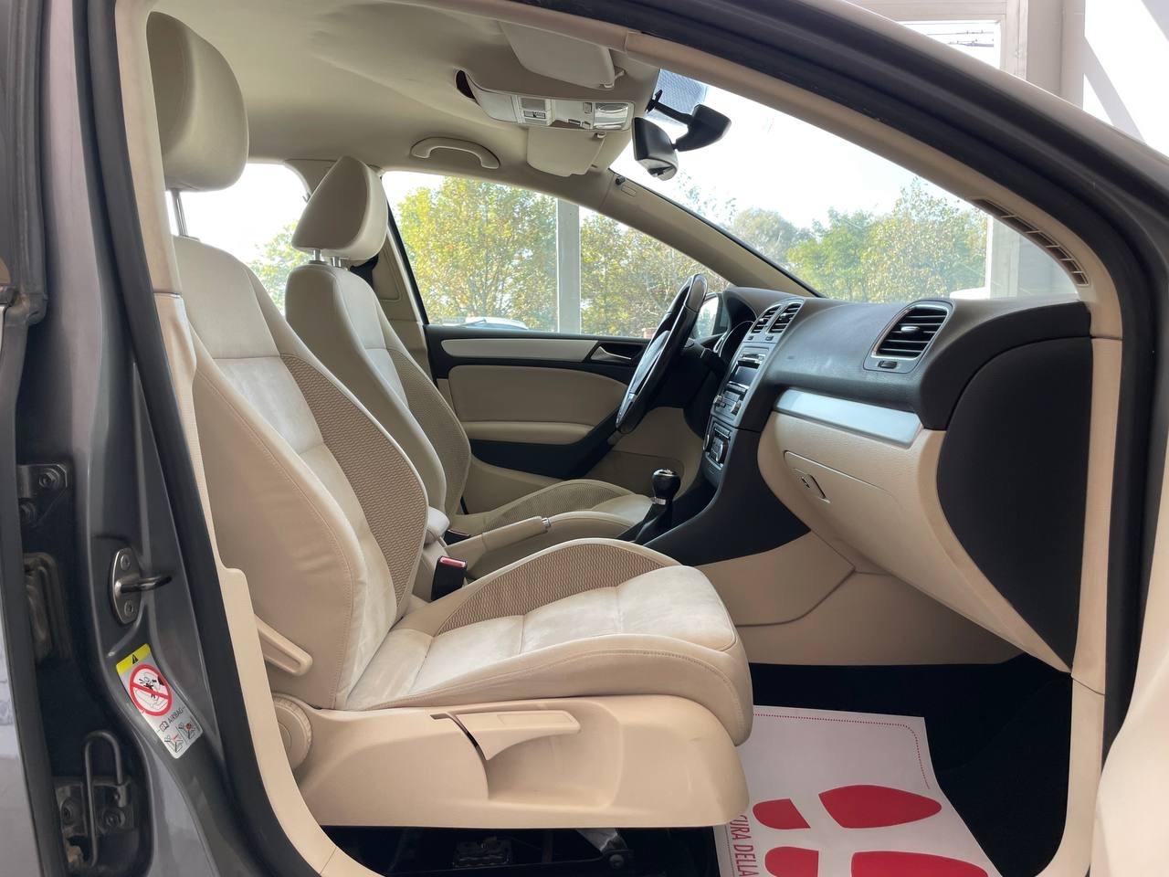 Volkswagen Golf VI - Interni in Alcantara