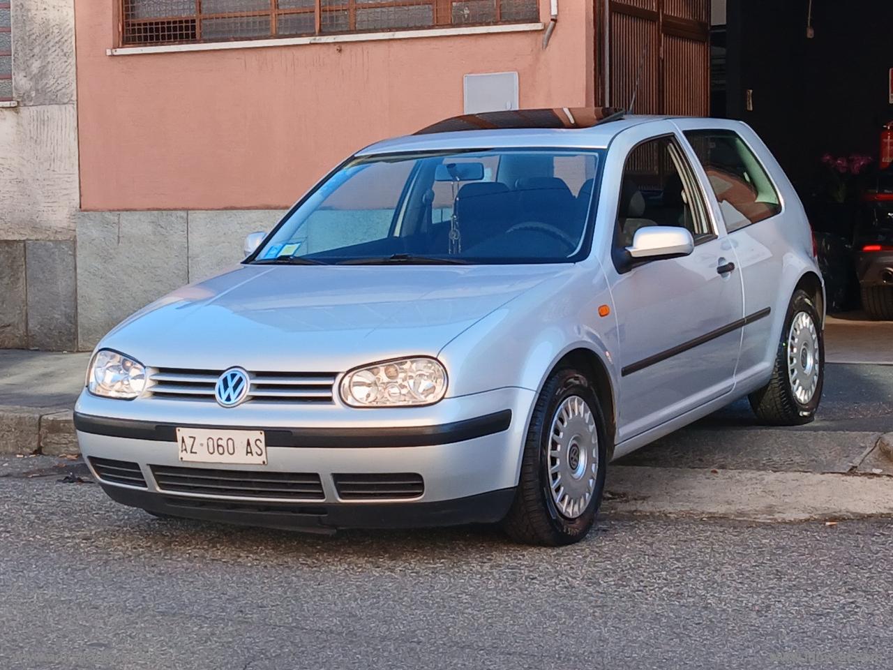 VOLKSWAGEN Golf 1.4 16V 3p.
