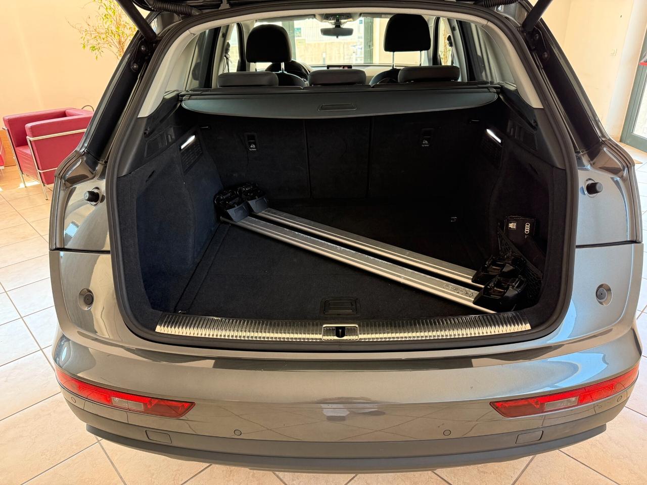 Audi Q5 2.0 TDI 190 CV quattro S tronic Business Sport