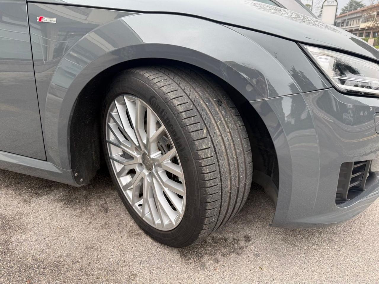 Audi Coupe TT Coupe 1.8 TFSI Design #9929