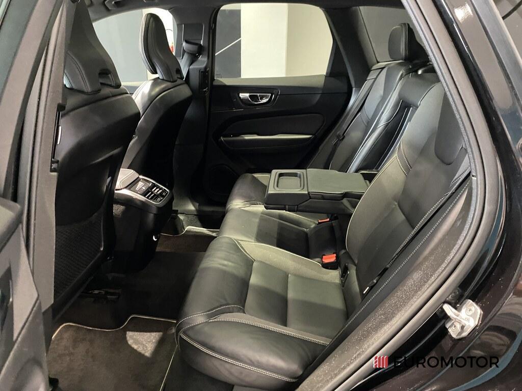 Volvo XC60 2.0 B4 R-Design AWD Geartronic