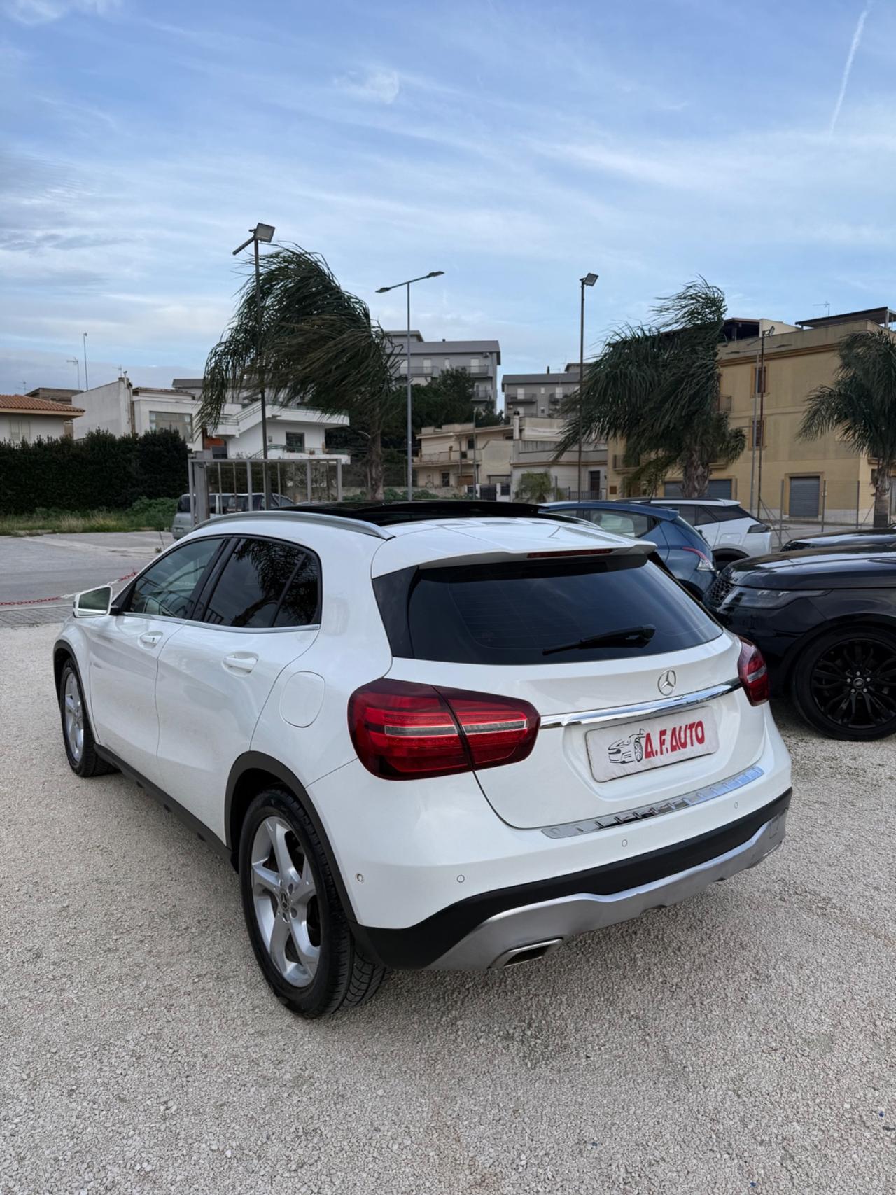 Mercedes-benz GLA 200 d Automatic Premium
