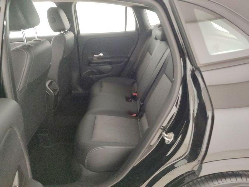 Mercedes-Benz GLA 180 d Business auto