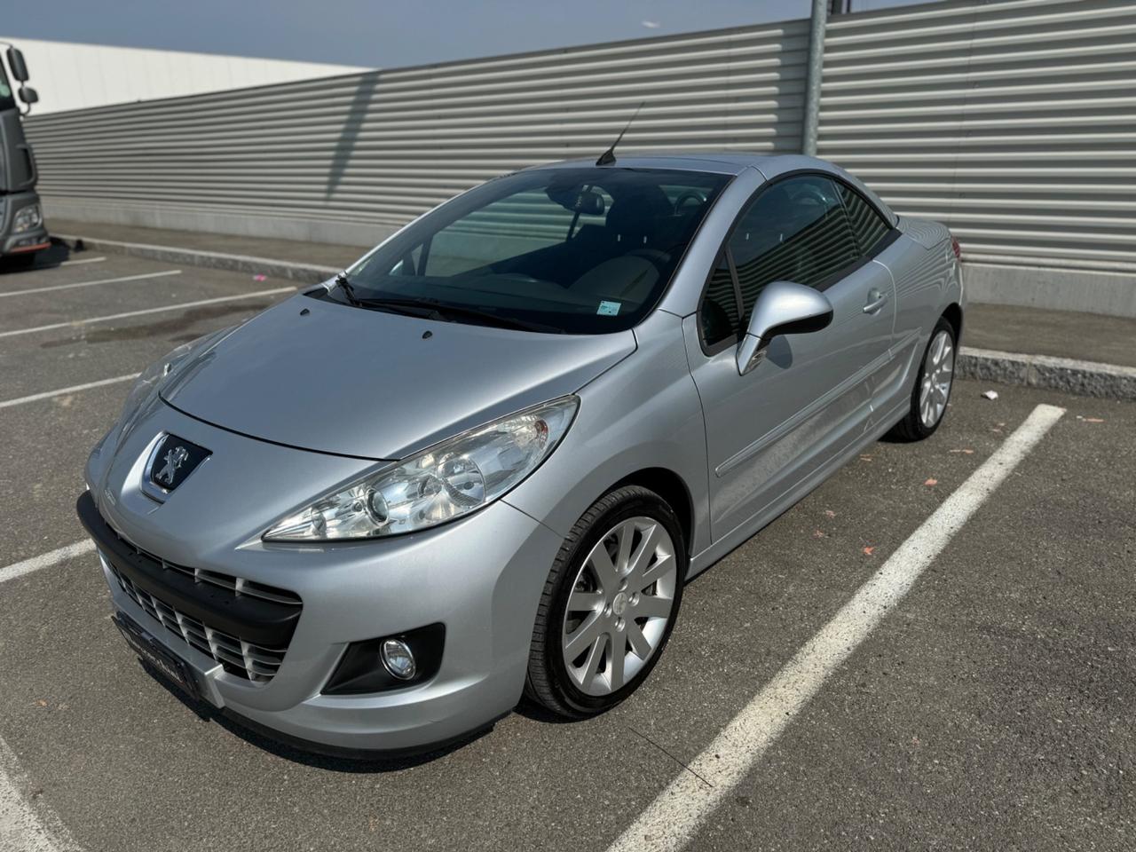 Peugeot 207 1.6 8V HDi 112CV CC Active