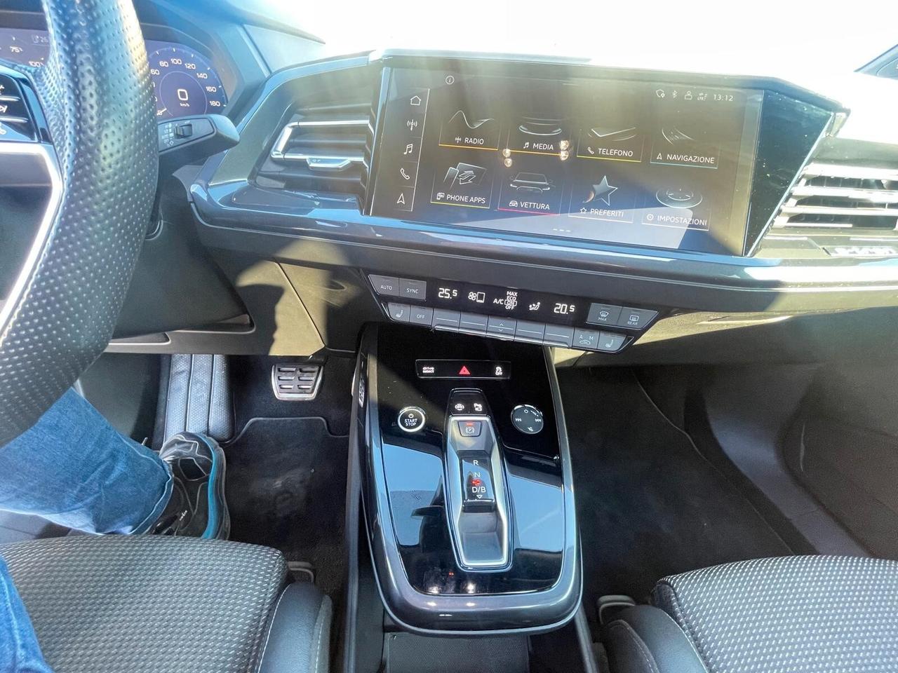 Audi Q4 50 e-tron quattro S line edition