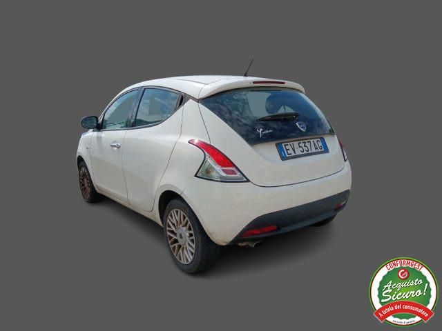 LANCIA Ypsilon 1.2 69 CV 5 porte Gold
