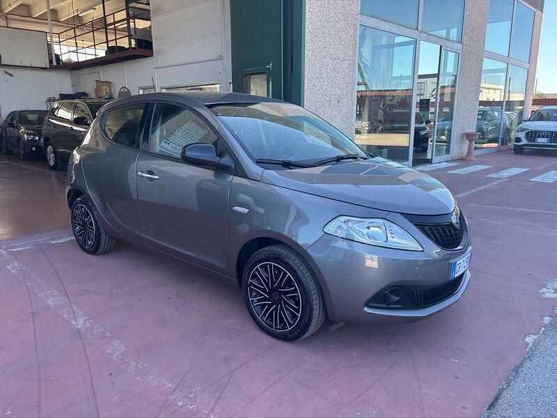 Lancia Ypsilon Ypsilon 1.0 5 porte S&S Hybrid