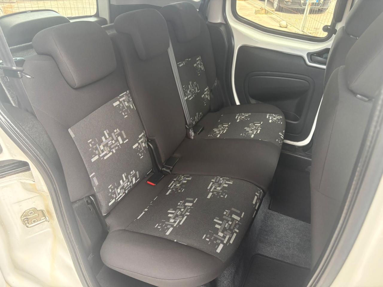 FIAT QUBO 1.3 MJT Trekking - 2012