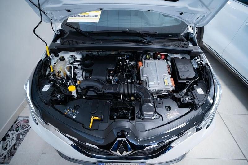 Renault Captur 1.6 E-Tech hybrid RS Line 145cv auto