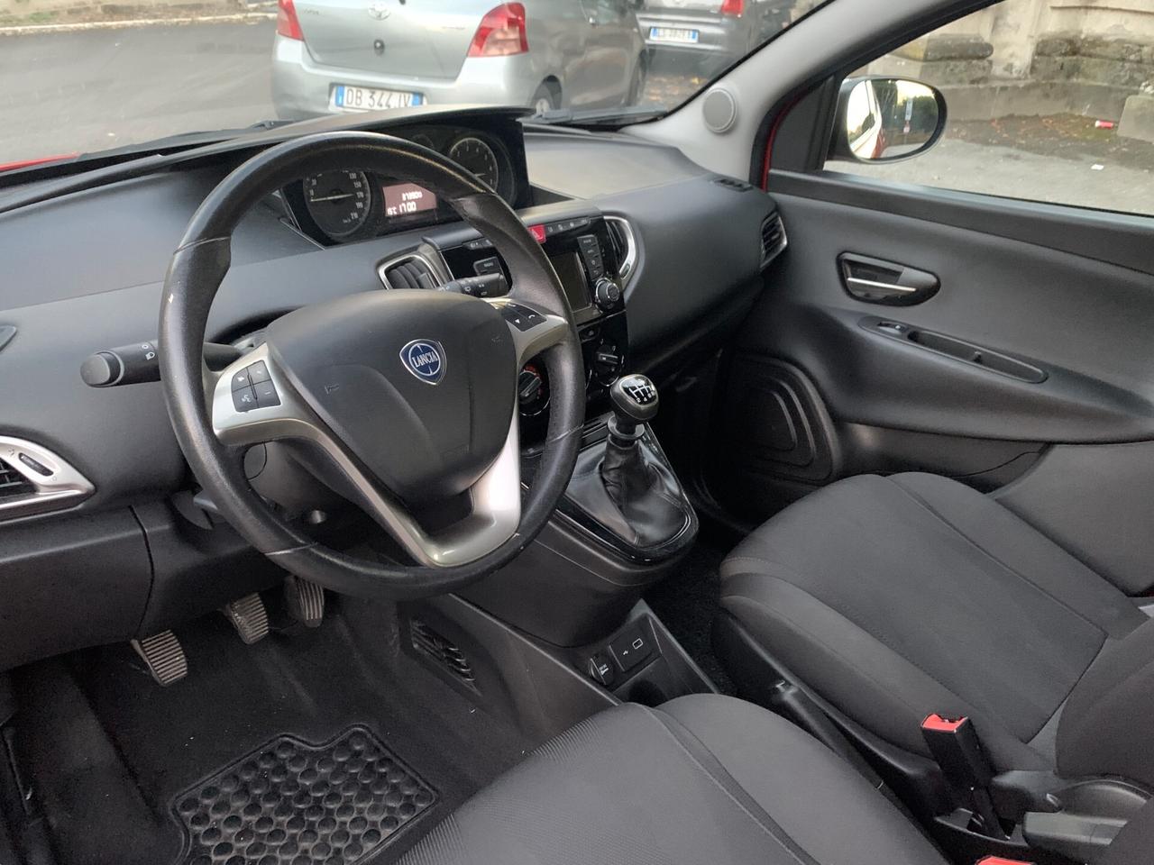 Lancia Ypsilon 1.0 FireFly 5P HIBRIDA 2021 KM37700