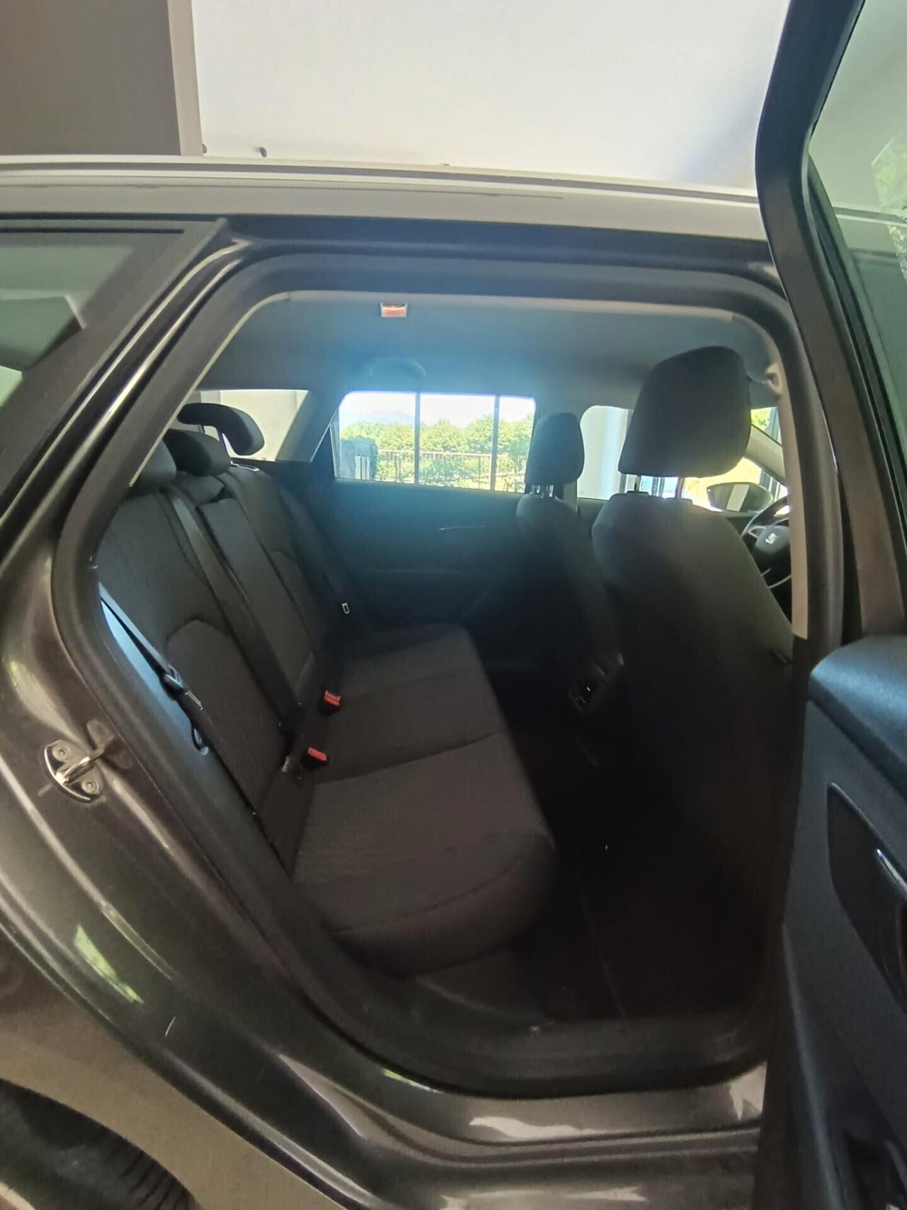 Seat Leon 1.6 TDI ST Style OK NEOPATENTATI