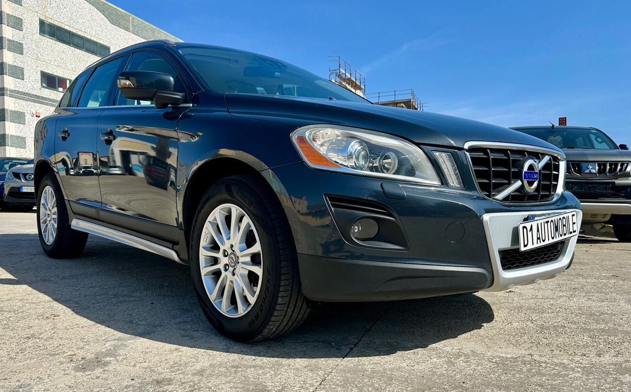 Volvo XC 60 XC60 2.4 D 163 CV AWD Geartronic Summum