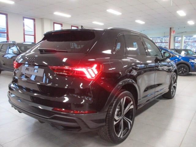 Audi Q3 35 TDI S tronic Blackline