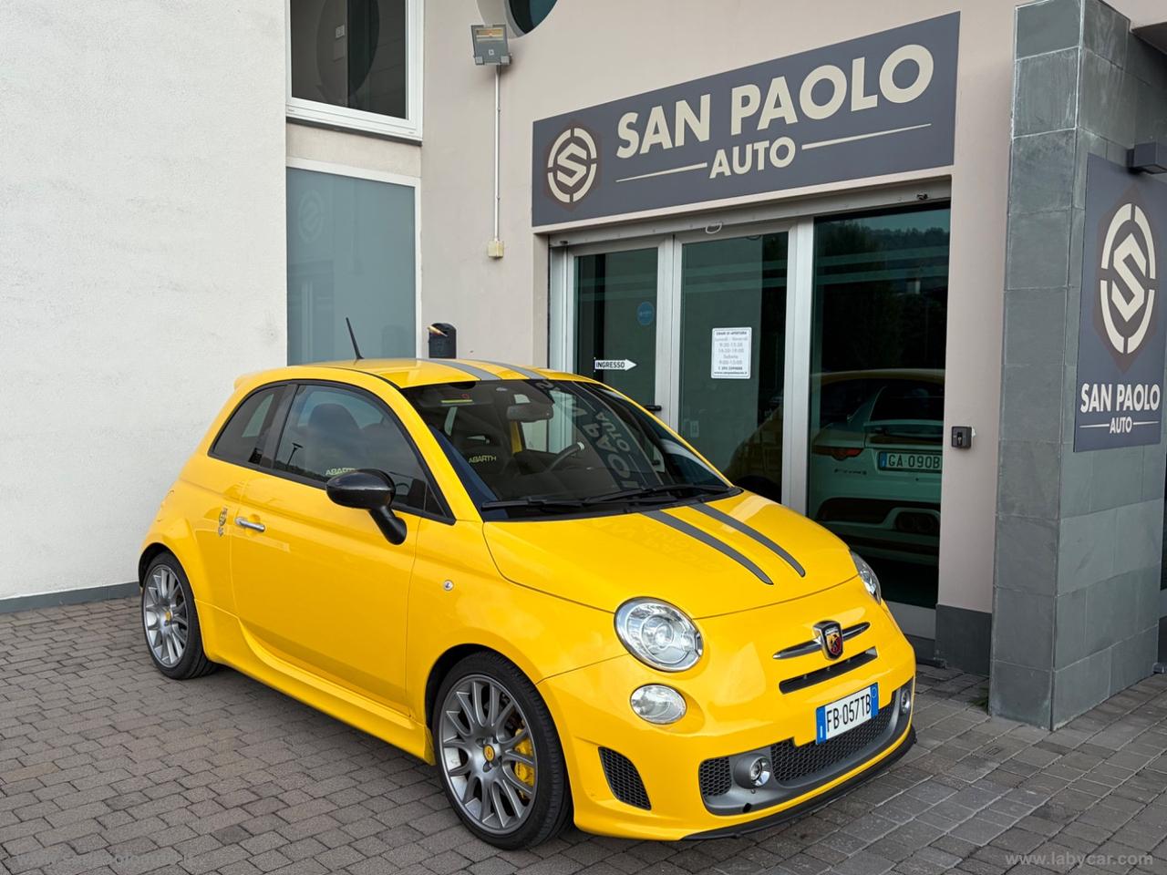 ABARTH 500 1.4 Turbo T-Jet TRIBUTO FERRARI