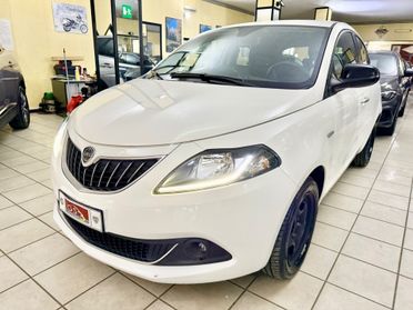 Lancia Ypsilon 1.0 FireFly 5 porte S&S Hybrid Gold Plus